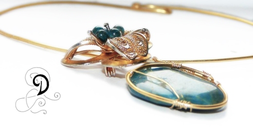 colier aurit bijuterii handmade jewelry gold plated necklace pandantiv placat cu aur apatit turcoaz semipretioase turquoise